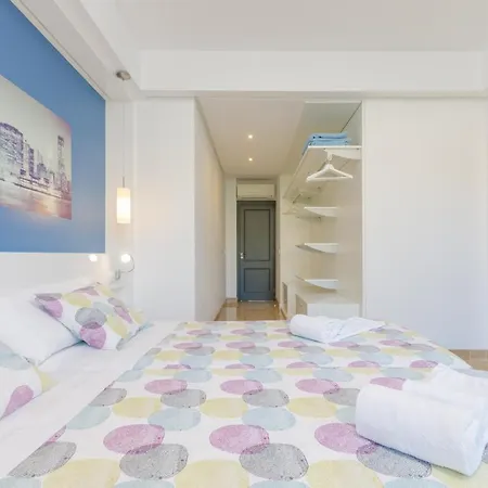 Diagonal Villa *